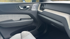 Volvo XC60 2.0 T8 [455] RC PHEV Ultimate Dark 5dr AWD Gtron Estate